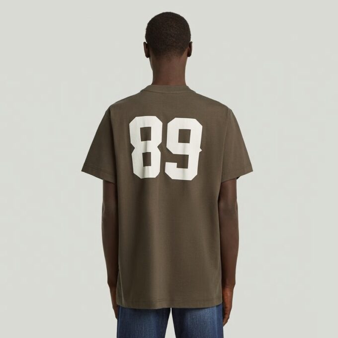 89 Back Graphic Loose T-shirt 89 Back Graphic Loose T-shirt
