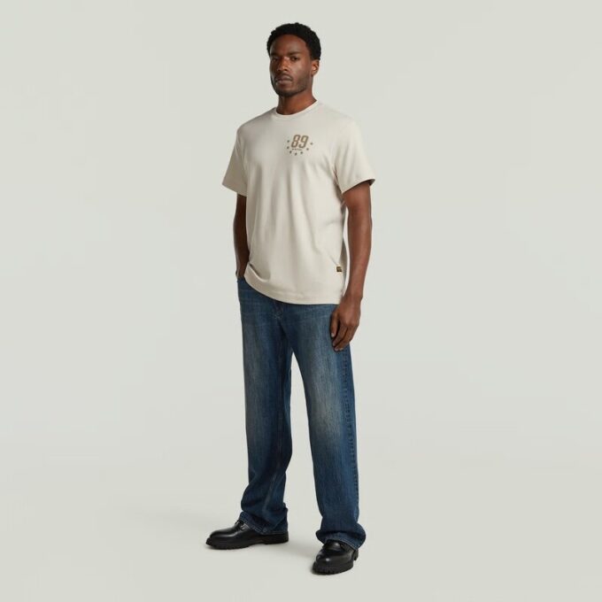 89 Back Graphic Loose T-shirt 89 Back Graphic Loose T-shirt