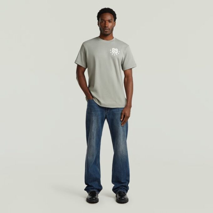 89 Back Graphic Loose T-shirt 89 Back Graphic Loose T-shirt