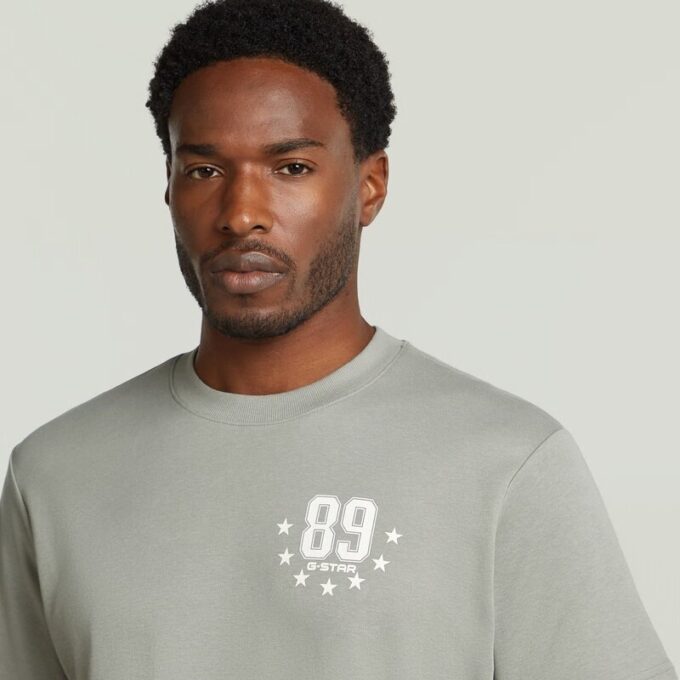 89 Back Graphic Loose T-shirt 89 Back Graphic Loose T-shirt