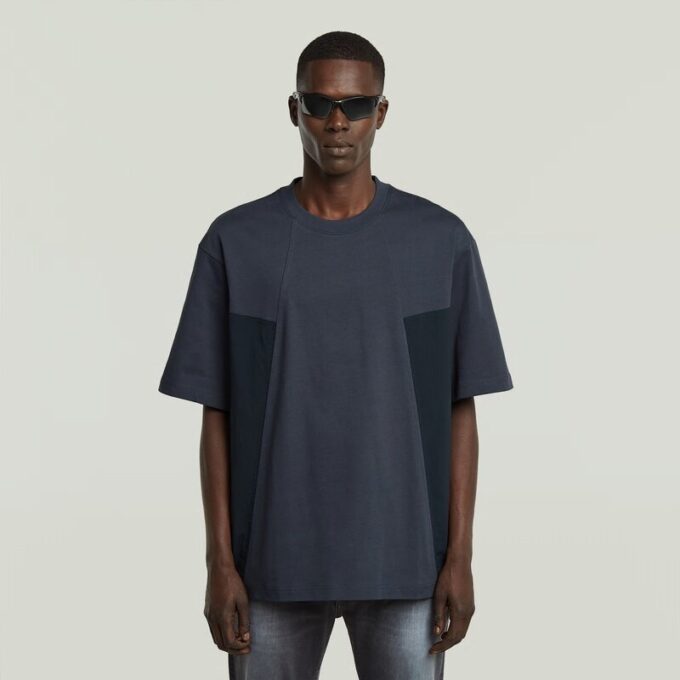 A-linjeformad vävd mix-t-shirt med boxig passform