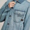 Avslappnad jeansjacka Avslappnad jeansjacka