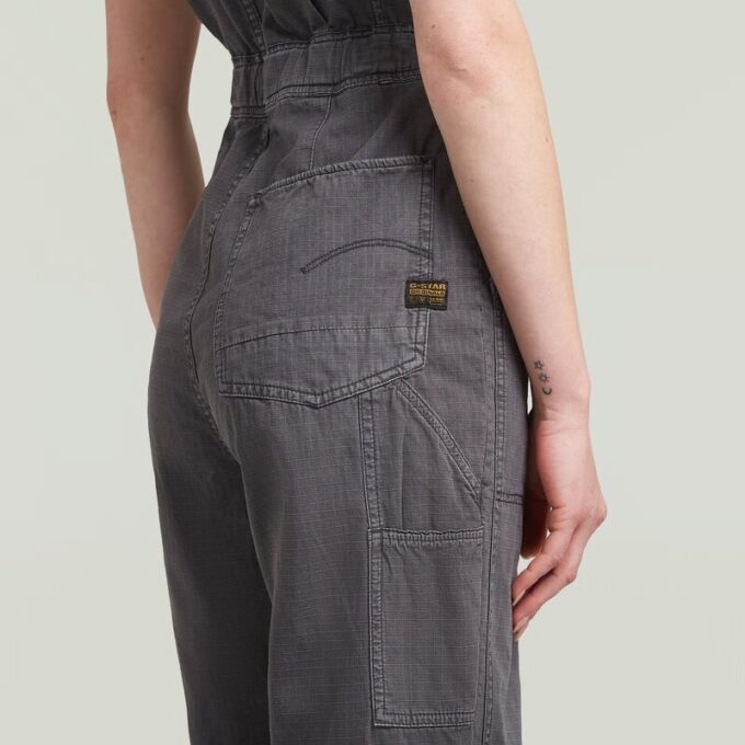 Avslappnad jumpsuit Avslappnad jumpsuit