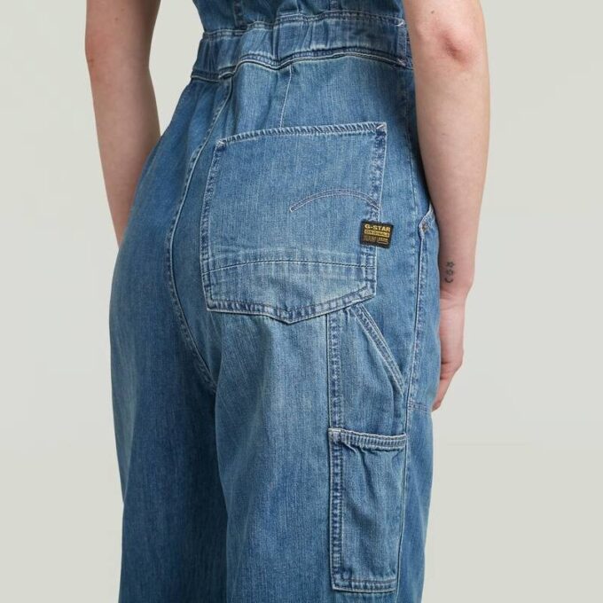 Avslappnad jumpsuit Avslappnad jumpsuit