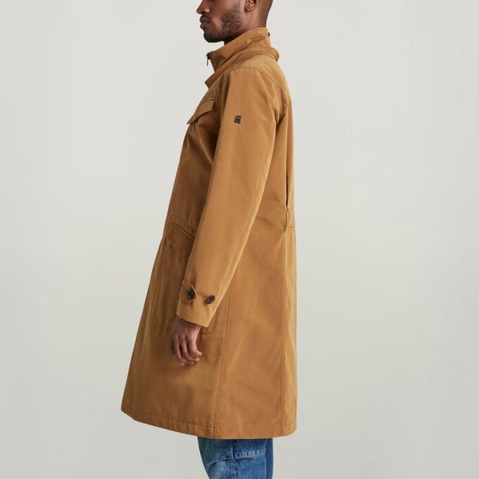 Bältad trench