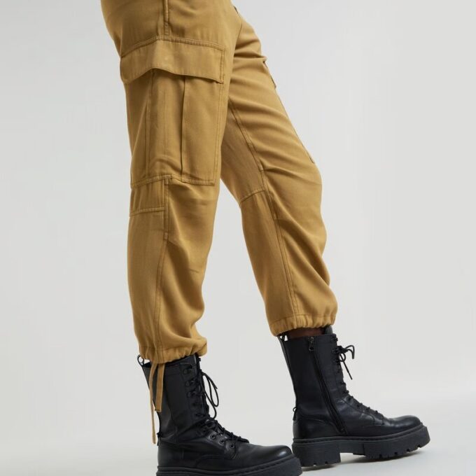 Cargo Cropped Dragsko Byxor Cargo Cropped Dragsko Byxor