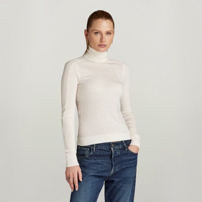 Core Slim Turtle Knit Core Slim Turtle Knit