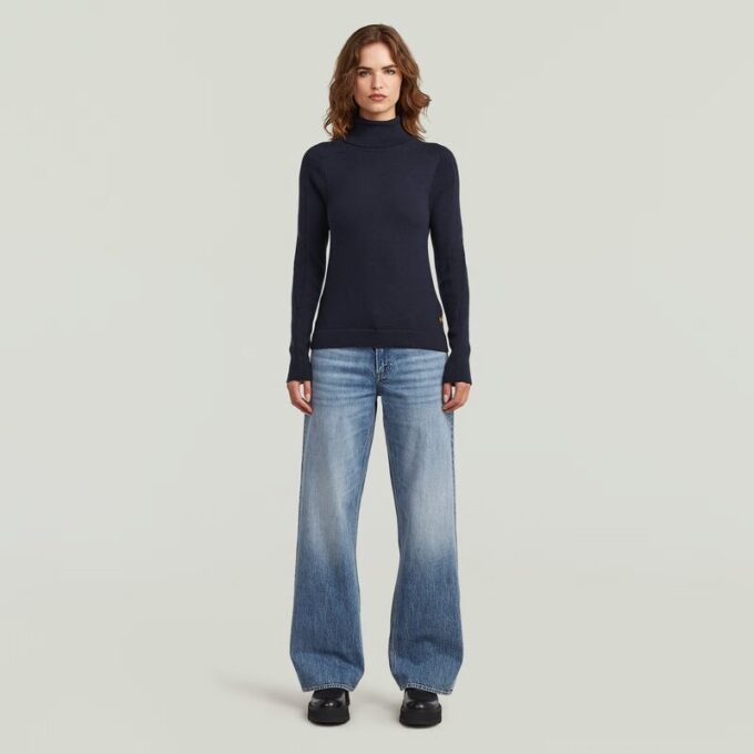Core Turtle Slim Knit Core Turtle Slim Knit