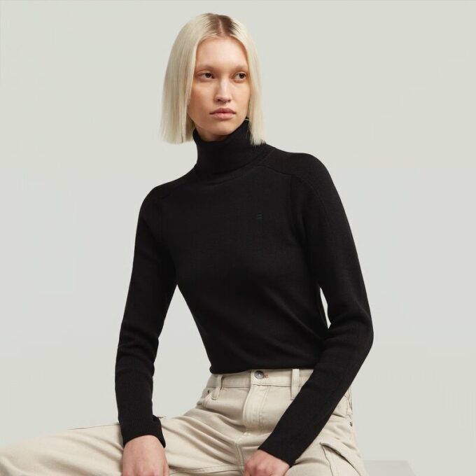 Core Turtle Slim Knit Core Turtle Slim Knit