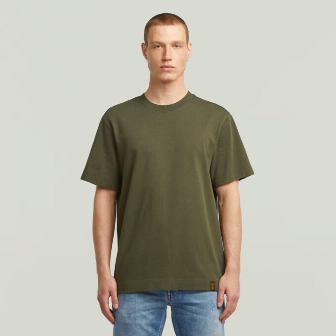 Essential T-shirt Essential T-shirt