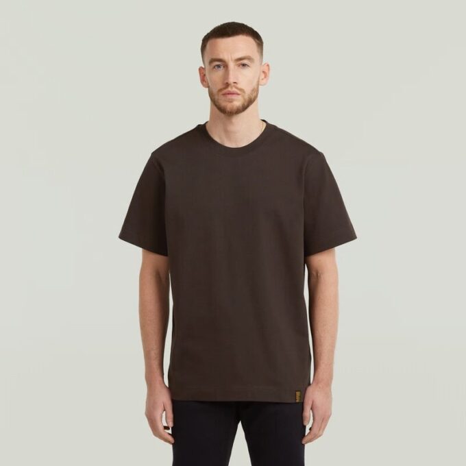 Essential T-shirt Essential T-shirt