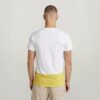 Färgblock RAW. T-shirt Färgblock RAW. T-shirt