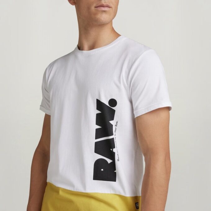 Färgblock RAW. T-shirt Färgblock RAW. T-shirt
