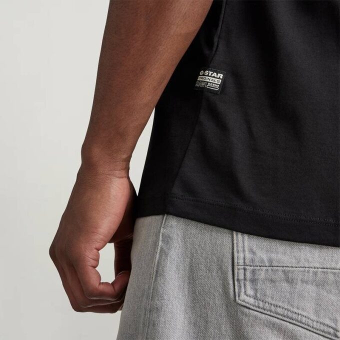 Grafisk ribbad t-shirt