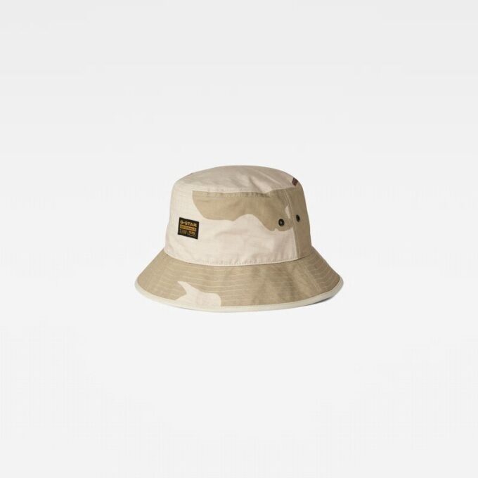 Kamouflagehatt med hink