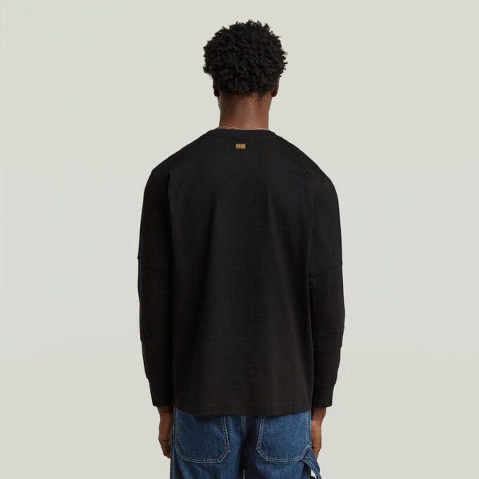 Konstruerad lös t-shirt