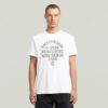Leverantörer Graphic T-shirt Leverantörer Graphic T-shirt