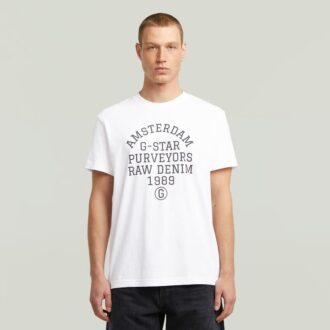 Leverantörer Graphic T-shirt