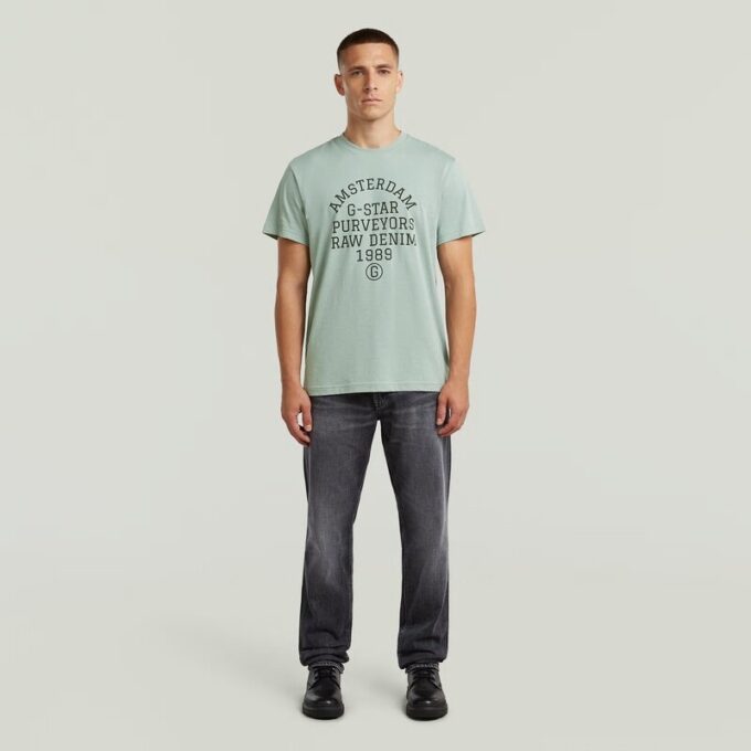Leverantörer Graphic T-shirt Leverantörer Graphic T-shirt