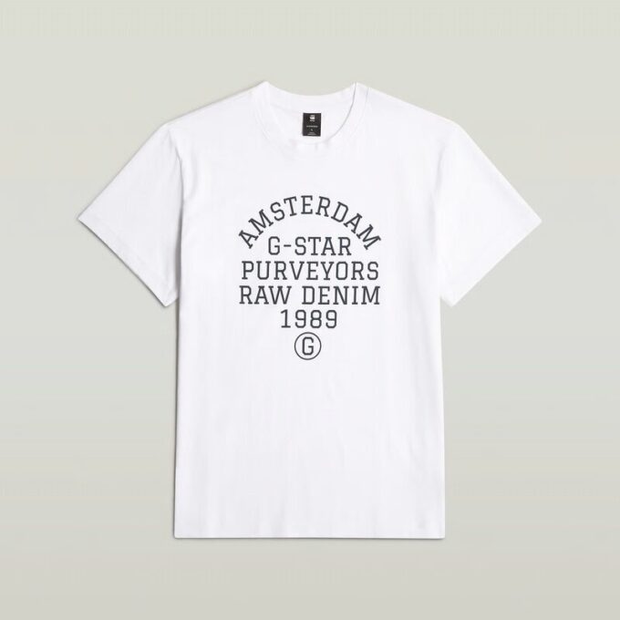 Leverantörer Graphic T-shirt Leverantörer Graphic T-shirt