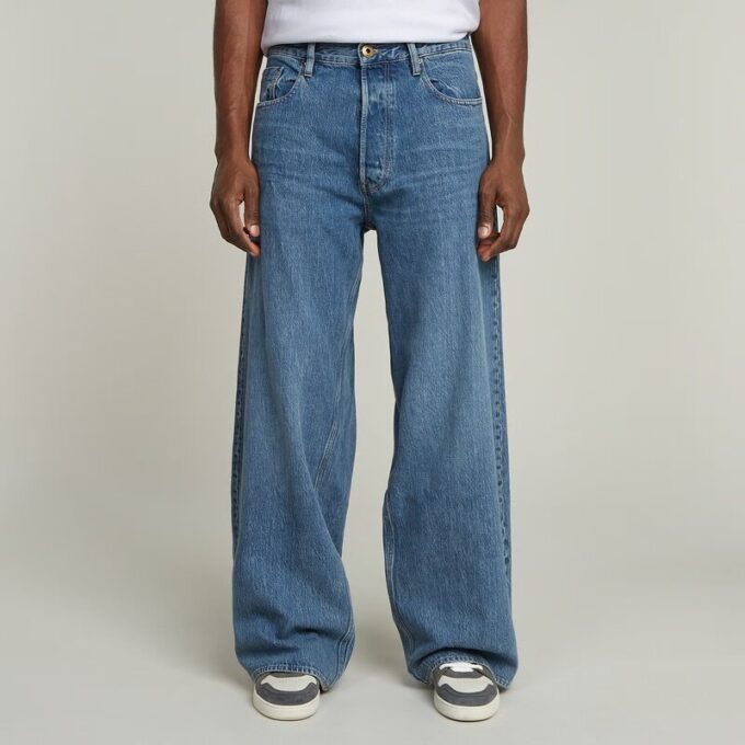 Långa, lösa jeans med fickor