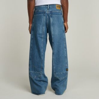 Långa, lösa jeans med fickor