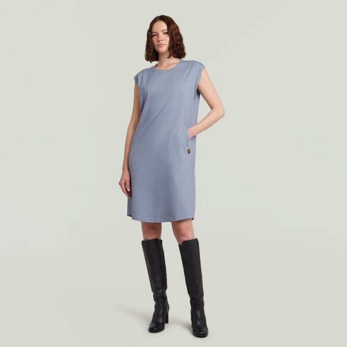 Lös klänning med sömmar Lös klänning med sömmar