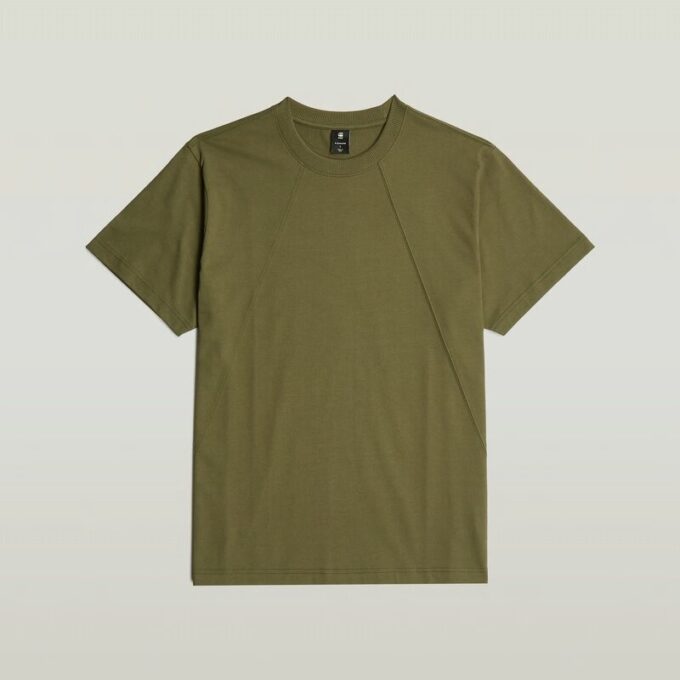 Lös t-shirt med sömdetalj Lös t-shirt med sömdetalj