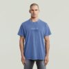 Löst T-shirt med flerfärgad logotyp