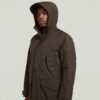 Parkas med flera fickor och vadderad jacka Parkas med flera fickor och vadderad jacka