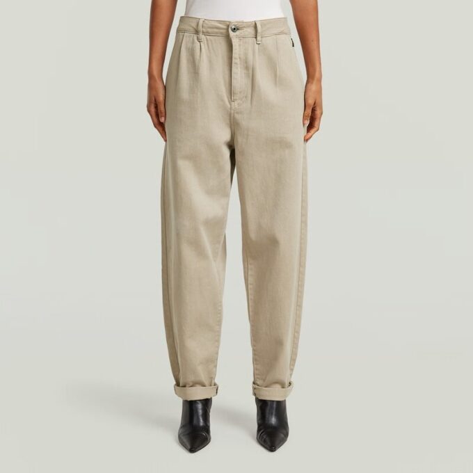 Plisserad avsmalnande chino
