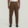 Plisserad chino med avsmalnande passform Plisserad chino med avsmalnande passform