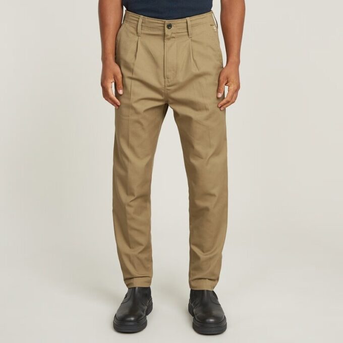 Plisserad chino med avsmalnande passform Plisserad chino med avsmalnande passform
