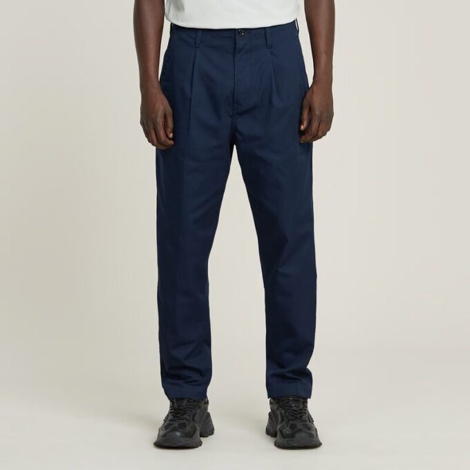 Plisserad chino med avsmalnande passform Plisserad chino med avsmalnande passform