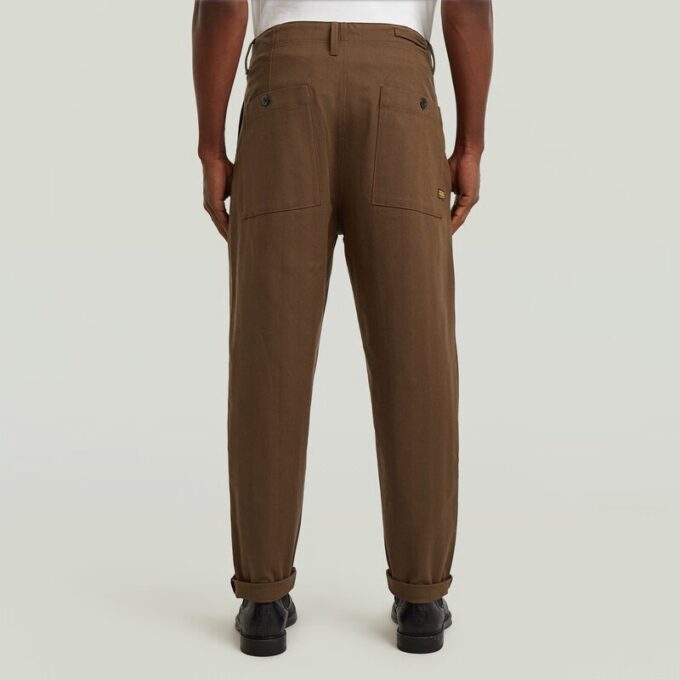 Plisserad chino med avsmalnande passform Plisserad chino med avsmalnande passform
