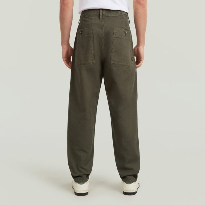 Plisserad chino med avsmalnande passform Plisserad chino med avsmalnande passform