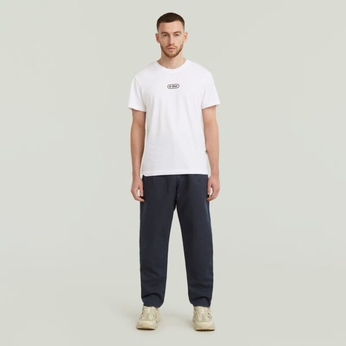 Plisserad chino med avsmalnande passform Plisserad chino med avsmalnande passform
