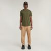 Plisserad chino med avsmalnande passform Plisserad chino med avsmalnande passform