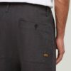 Plisserad chino med avsmalnande passform Plisserad chino med avsmalnande passform