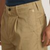 Plisserad chino med avsmalnande passform Plisserad chino med avsmalnande passform