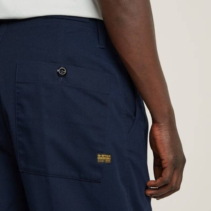 Plisserad chino med avsmalnande passform Plisserad chino med avsmalnande passform