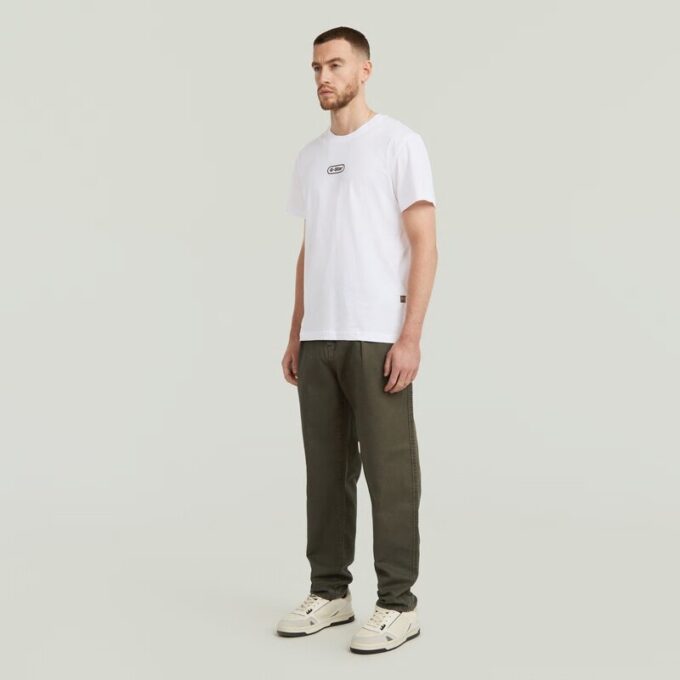 Plisserad chino med avsmalnande passform Plisserad chino med avsmalnande passform