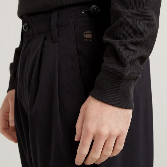 Plisserad Tech Chino Avslappnad