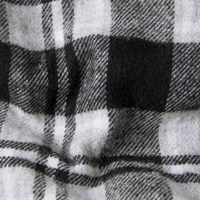 Pyjamasset med t-shirt och byxor Pyjamasset med t-shirt och byxor