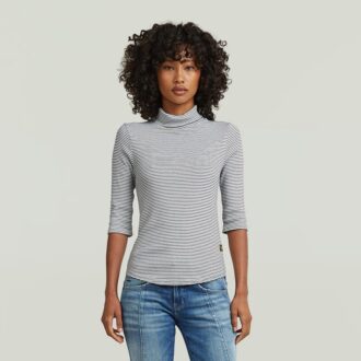 Randig smal t-shirt med mönster