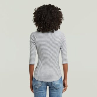 Randig smal t-shirt med mönster