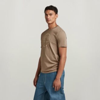 Slim-T-shirt med tryck på bröstet