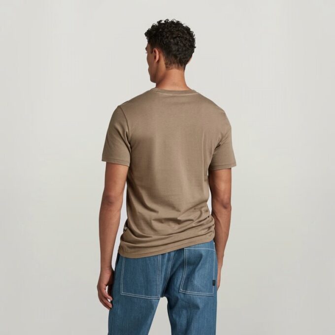Slim-T-shirt med tryck på bröstet