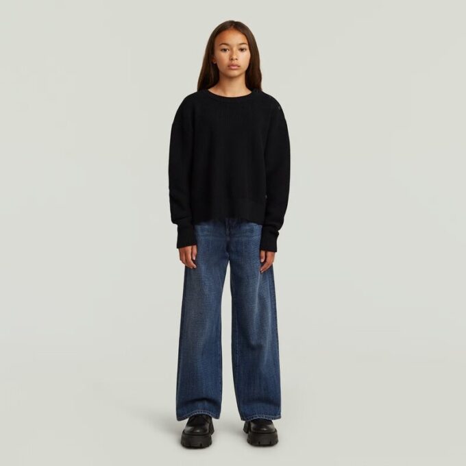 Stickad Fisherman-kofta för flickor Stickad Fisherman-kofta för flickor