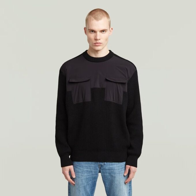 Stickad pullover i vävd blandning Stickad pullover i vävd blandning